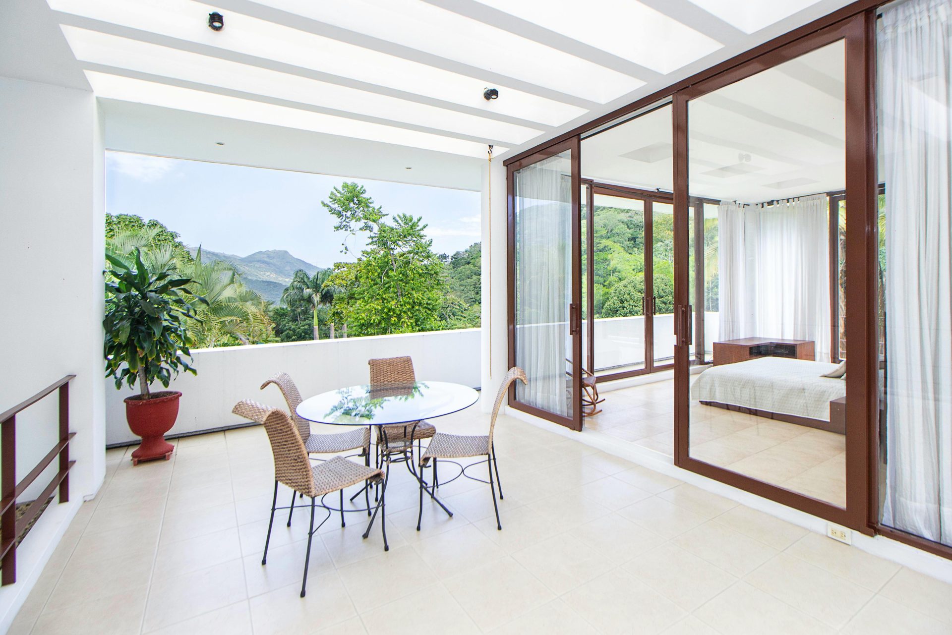 10 Types of Sliding Doors and Which One to Choose